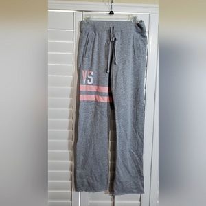 Victoria's Secret gray boyfriend sweat pants. Size XS. Great condition.
